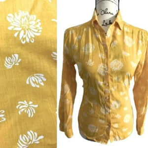 ANN TAYLOR YELLOW FLORAL  BUTTON UP TOP